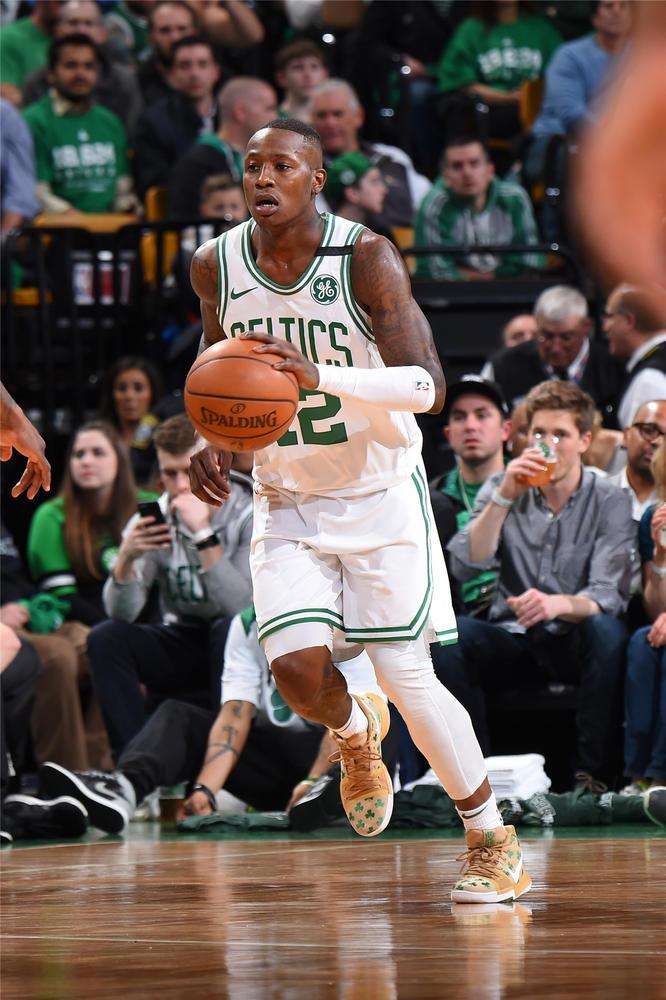 加入雄鹿队 加入雄鹿队