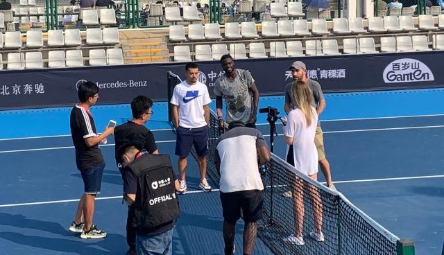 开场不久 开场不久