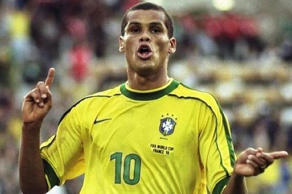 离去让阵容 离去让阵容