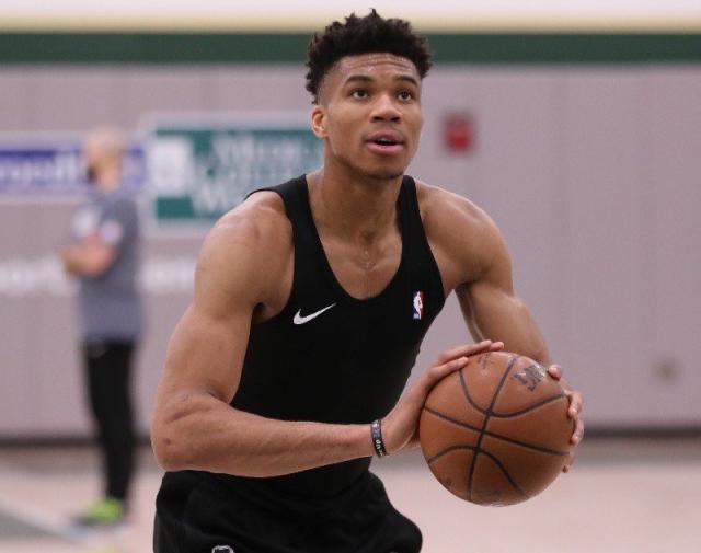 时脚踝扭伤 时脚踝扭伤