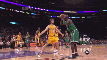 通过前场拼 通过前场拼